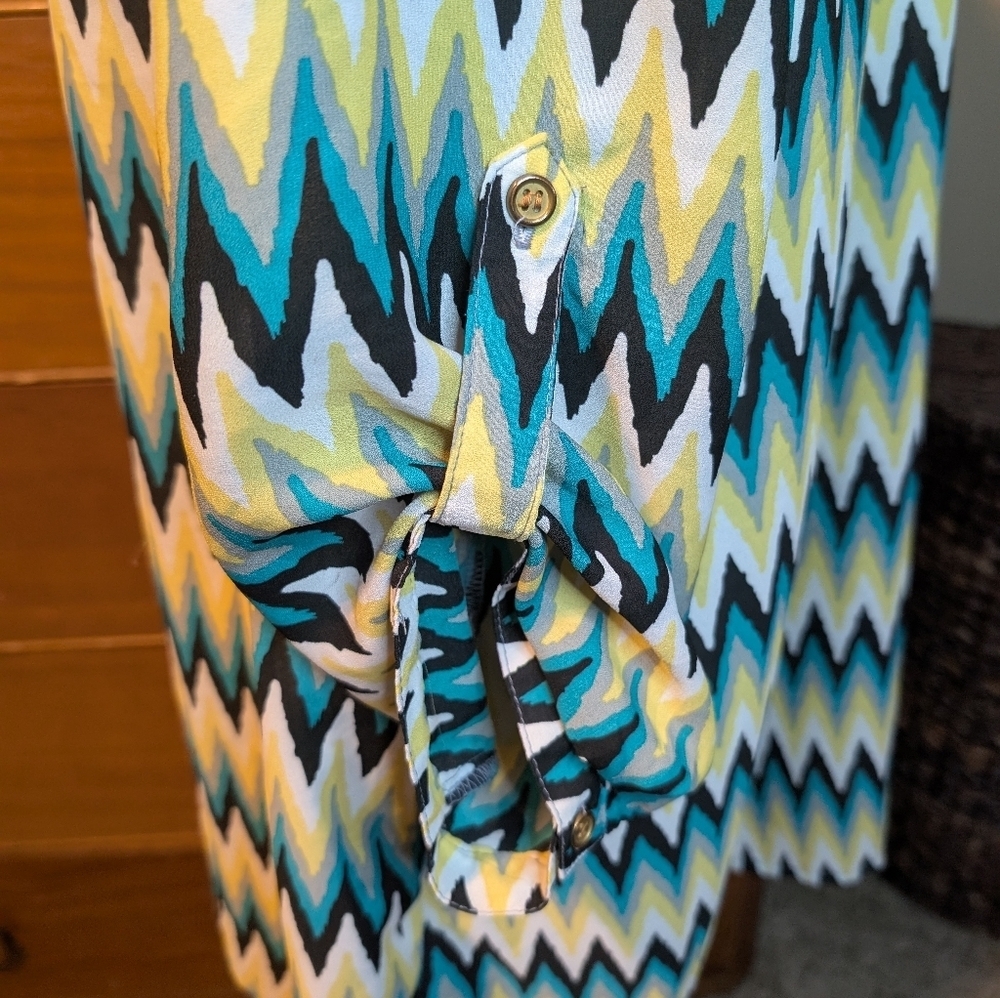 Riley + James Blouse Chevron Black Teal Gray Yellow Blouse - Picture 6 of 12